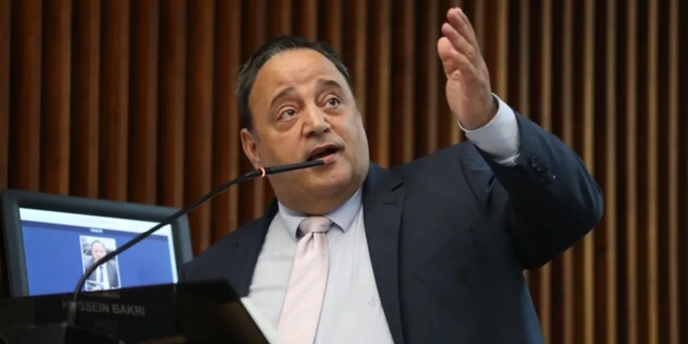 Estão previstas obras em calçadas, muros, piso de quadra, canaleta, cobertura e adequação de passarela