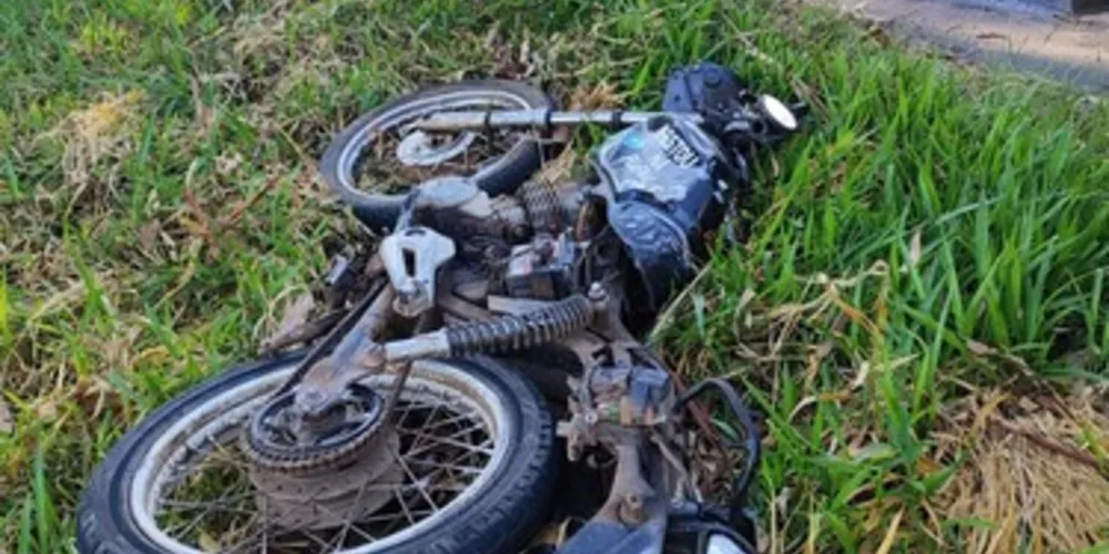 Motocicleta usada por Alan durante o acidente.