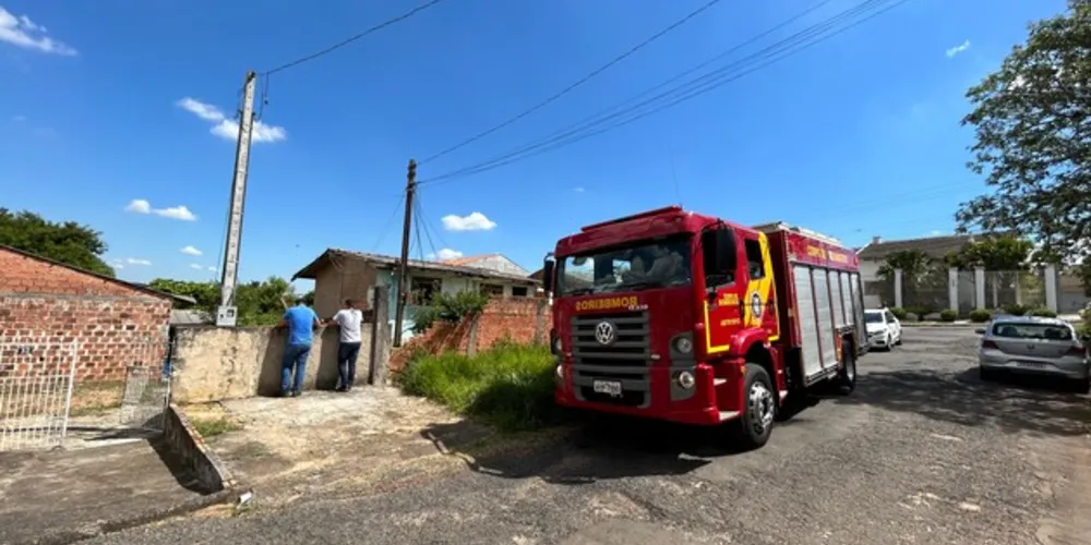 Quando as equipes chegaram no local, o princípio de incêndio já havia sido controlado.