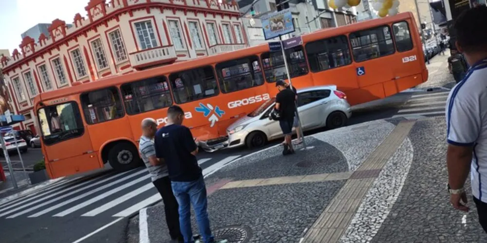 Acidente de trânsito não deixou feridos.