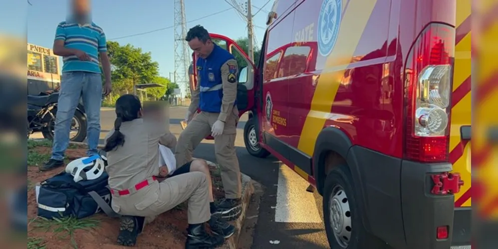 Motociclista recebeu atendimento do Siate.