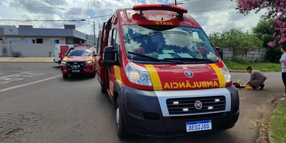 O ônibus seguia pela rua Santa Rita e não avistou a motocicleta que vinha pela rua Santa Rosa.