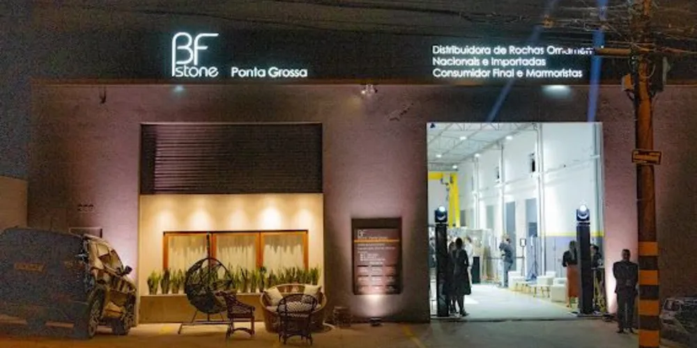 A empresa iniciou suas atividades em Curitiba, e hoje é reconhecida nos Campos Gerais