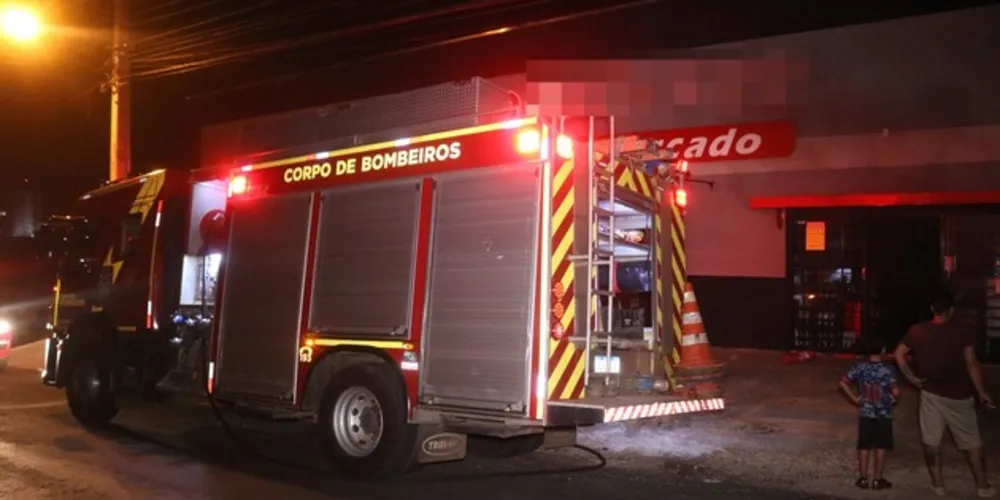 Oficiais chegaram ao local por volta das 23 horas da segunda-feira (08)