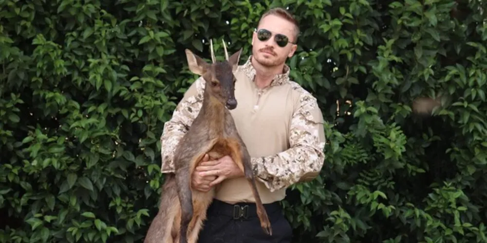 Policial  Pedro Jaremczuk  resgatou o animal próximo à Fazenda Capão Alto, na região de Castro.