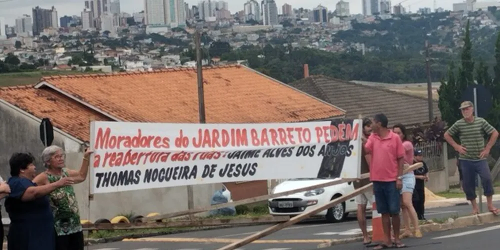 Manifestação aconteceu neste sábado, das 16h às 18 horas