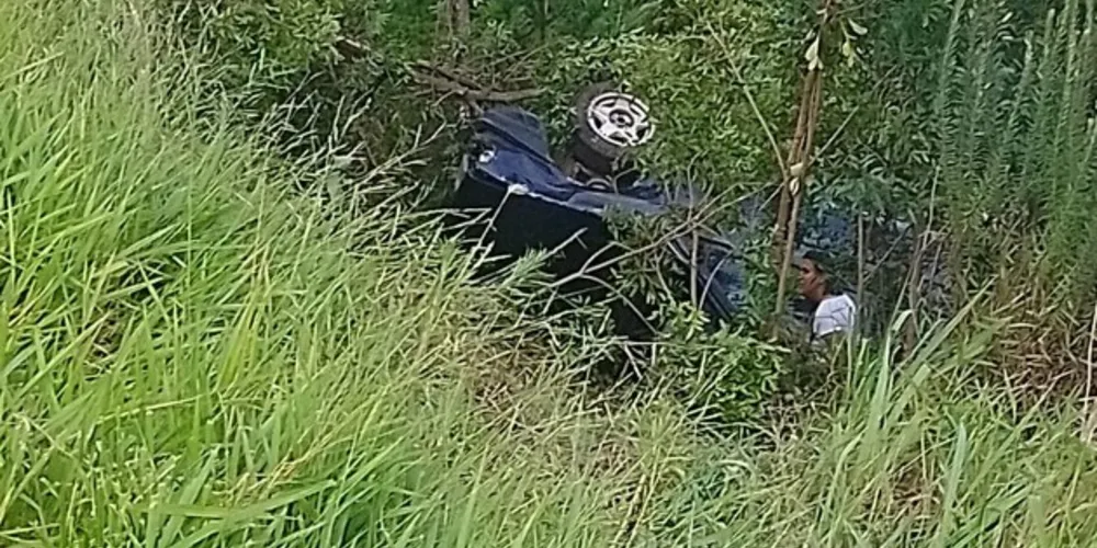 Acidente ocorreu no quilômetro 201 da PR-092.