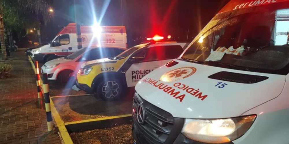 Explosão aconteceu por volta das 23 horas desta segunda-feira (22)