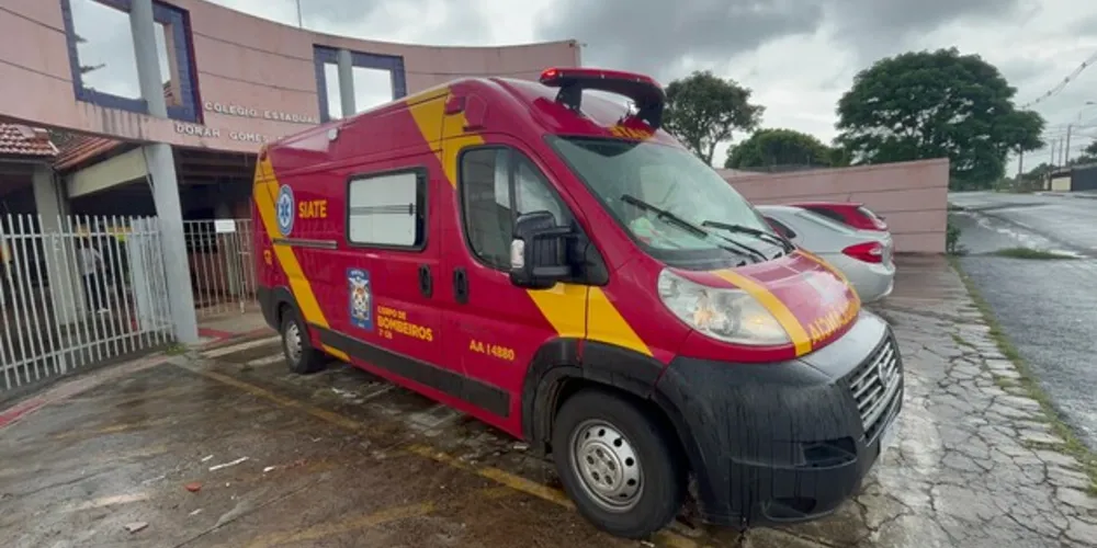 Trabalhador usava uma serra circular elétrica no momento do acidente.