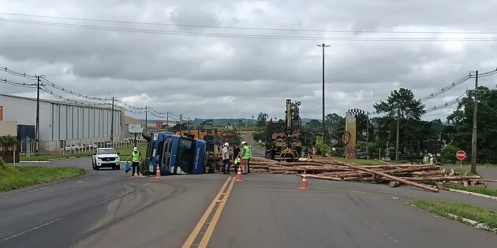 O motorista de 33 anos teve ferimentos leves