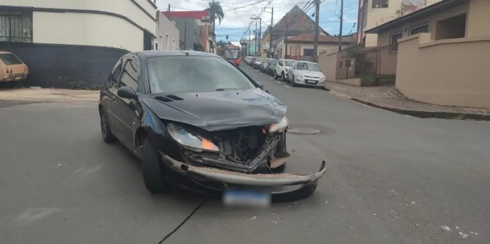 Os motoristas envolvidos concordaram em acercar os danos.