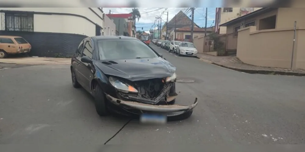 Os motoristas envolvidos concordaram em acercar os danos.