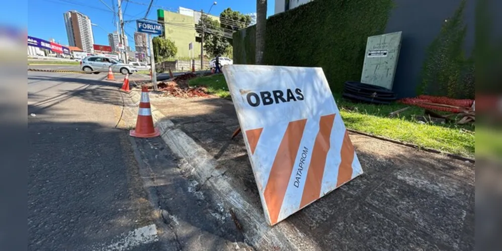 A avenida Visconde de Mauá e a rua Saint Hilaire, devem ser as próximas a receber a sinalização