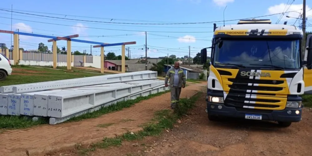 A colocação dos postes da primeira fase do projeto está prevista para encerrar em até 45 dias