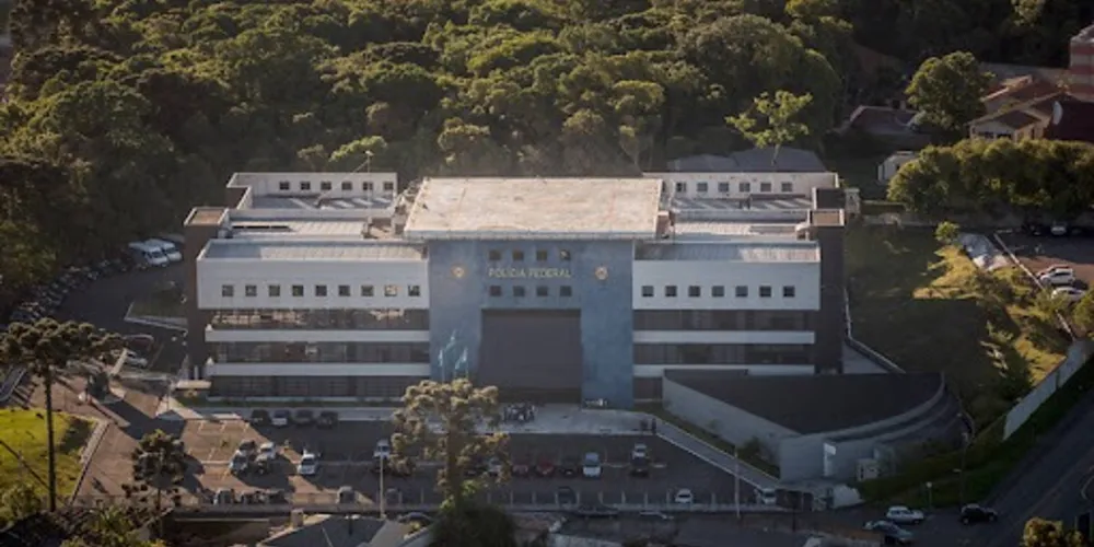 Negociações com cidadão português teriam sido intermediadas por uma pessoa residente na cidade de São Paulo, que também está sendo investigada.