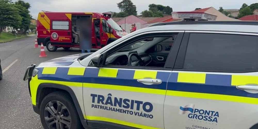 A condutora do carro não teve ferimentos e permaneceu no local para prestar socorro.