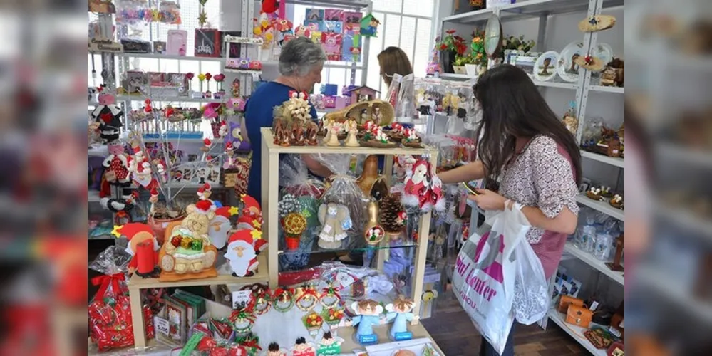 Para esta edição do Carnaval, a Casa do Artesão promove a sustentabilidade e respeito à mulher.