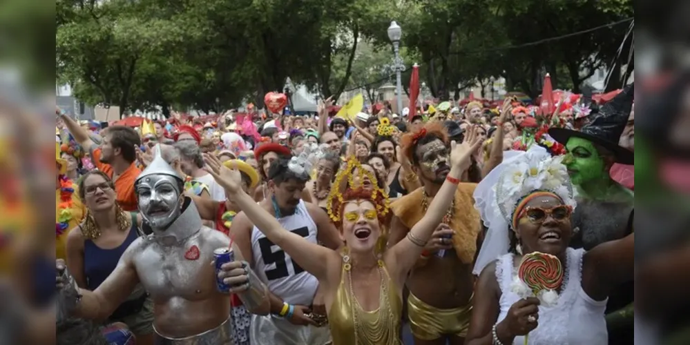 O Instituto Nacional de Meteorologia (Inmet) prevê chuvas para o período de carnaval.