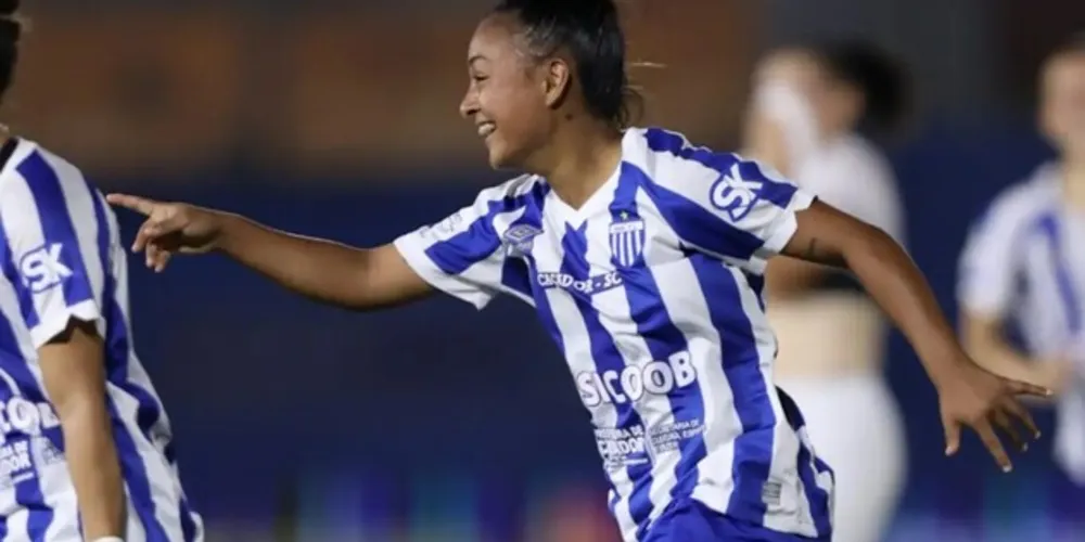 A partir das 19h de quarta, o Avaí/Kindermann mede forças com o Cruzeiro.