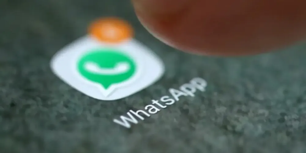 WhatsApp começa a testar sincronização da função 'trancar conversas' no Android.