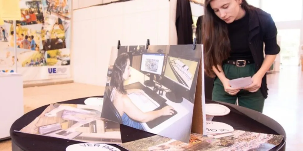 O acervo é organizado por Bettina Heerdt e Leila Inês Follmann Freire.