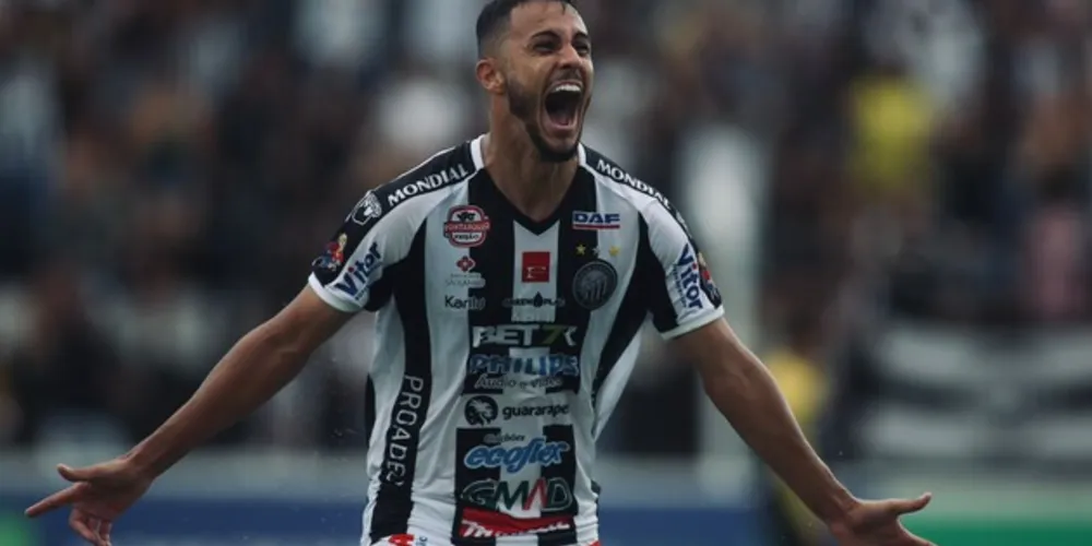 O Operário conseguiu, aos 45 minutos do primeiro tempo, o primeiro gol da partida, de cabeça por Vinicius Diniz.