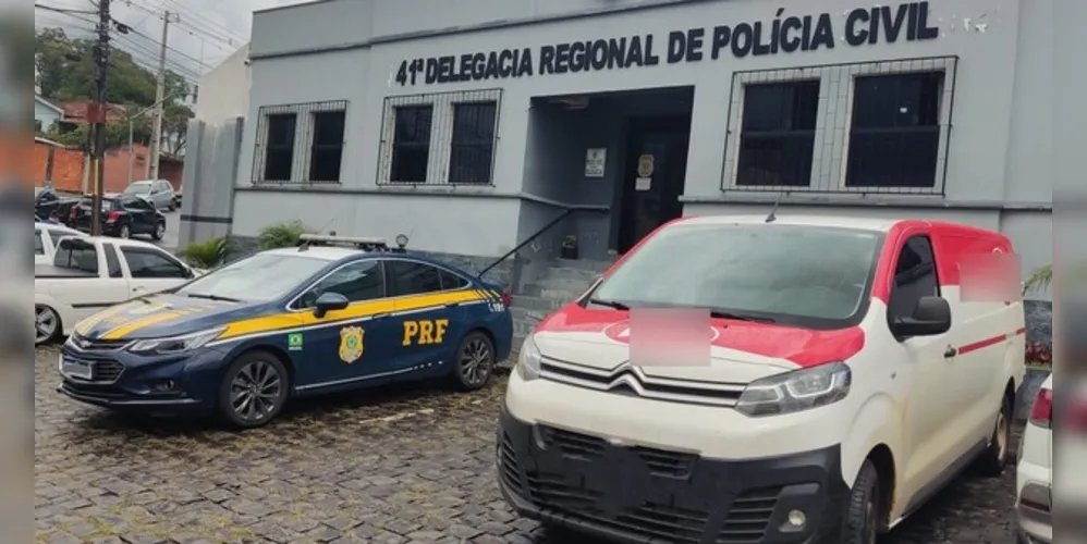 Veículo Citroen Jumpy C, cor branca, foi recuperado e encaminhado para a Polícia Civil de Irati.