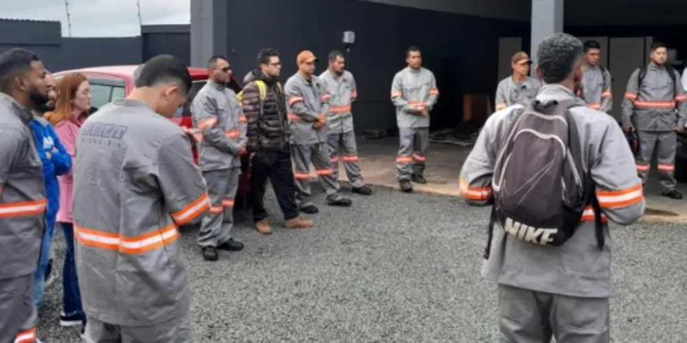 Antigas luminárias serão substituídas por LED, pelos trabalhadores