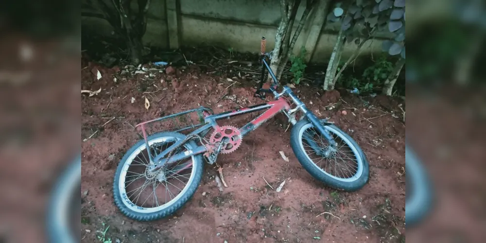 O ciclista teve ferimentos graves e foi levado para o Hospital Doutor Feitosa, em Telêmaco Borba