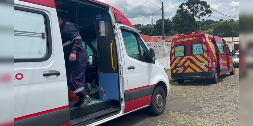 Filho da vítima chegou da escola e encontrou a mãe inconsciente.