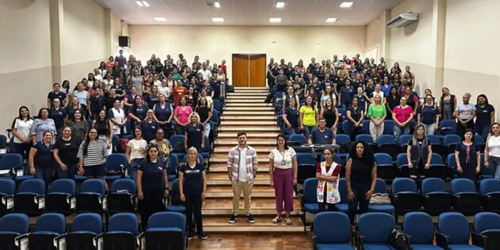 A educação de Ponta Grossa iniciou mais um ano no projeto Vamos Ler com ampla presença dos educadores