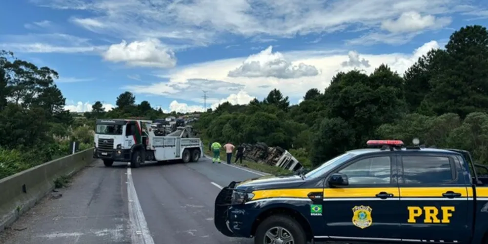 Previsão era de que a pista fosse liberada às 15 horas