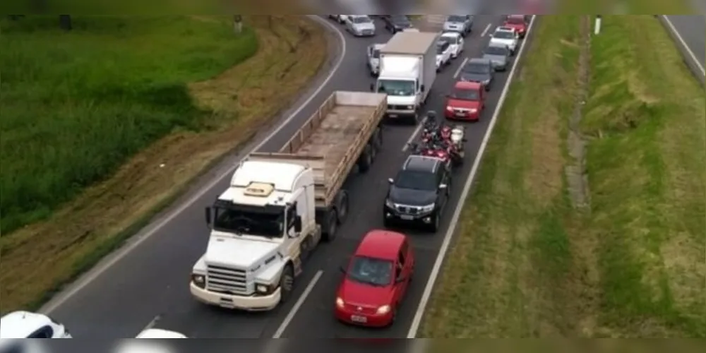 Pista da BR-277 está liberada