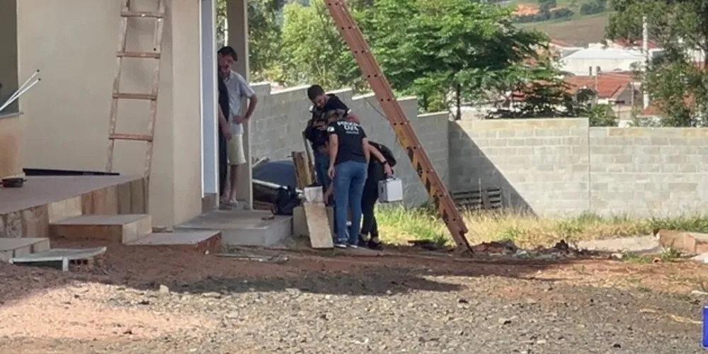 As equipes da Polícia Militar também foram acionadas e se deslocaram até o local