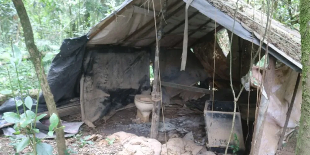 Os órgão competentes investigarão o caso para possível identificação da vítima.