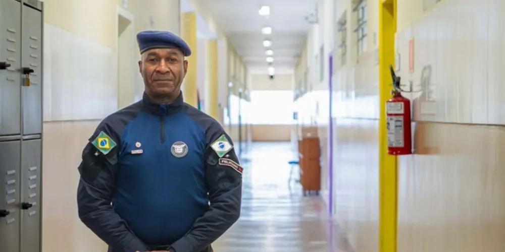 Edital contempla os 312 colégios cívico-militares do Paraná