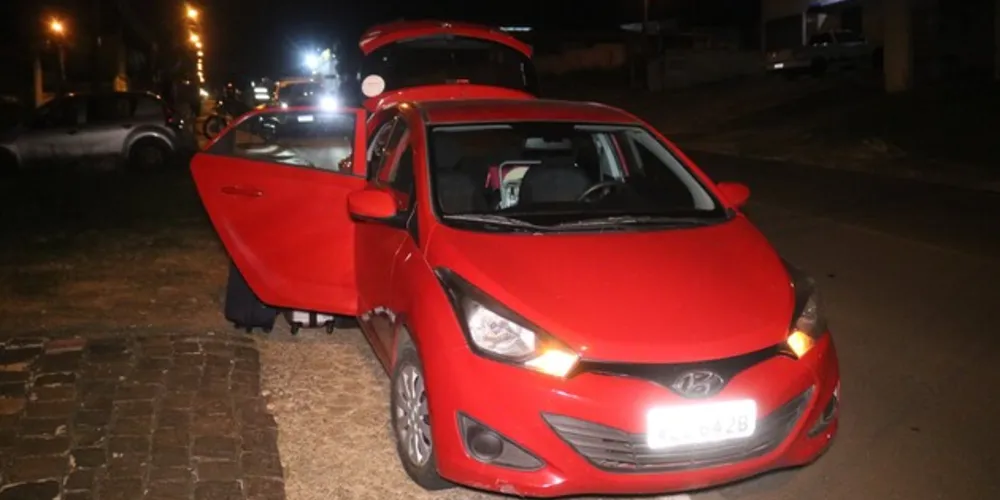 Acidente aconteceu na noite desta quarta-feira (27)