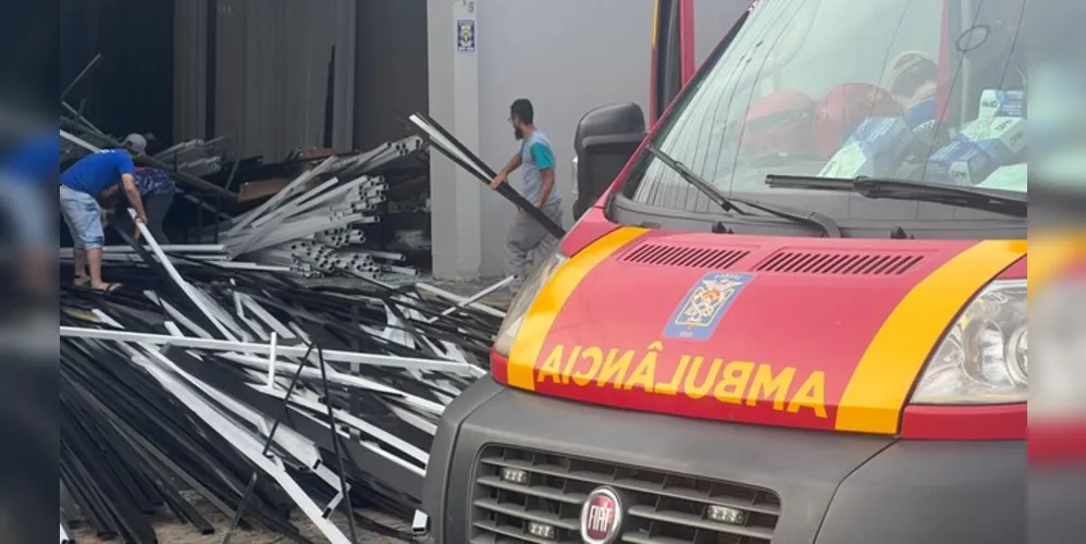 Vítima foi socorrido pelo Corpo de Bombeiros e levada ao Regional