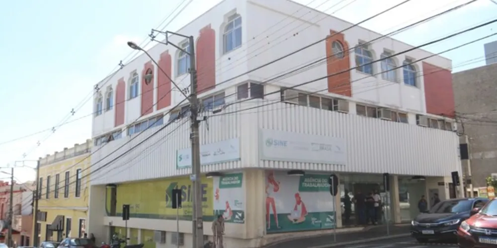 Os interessados devem comparecer na Agência do Trabalhador já nesta quarta-feira (21)