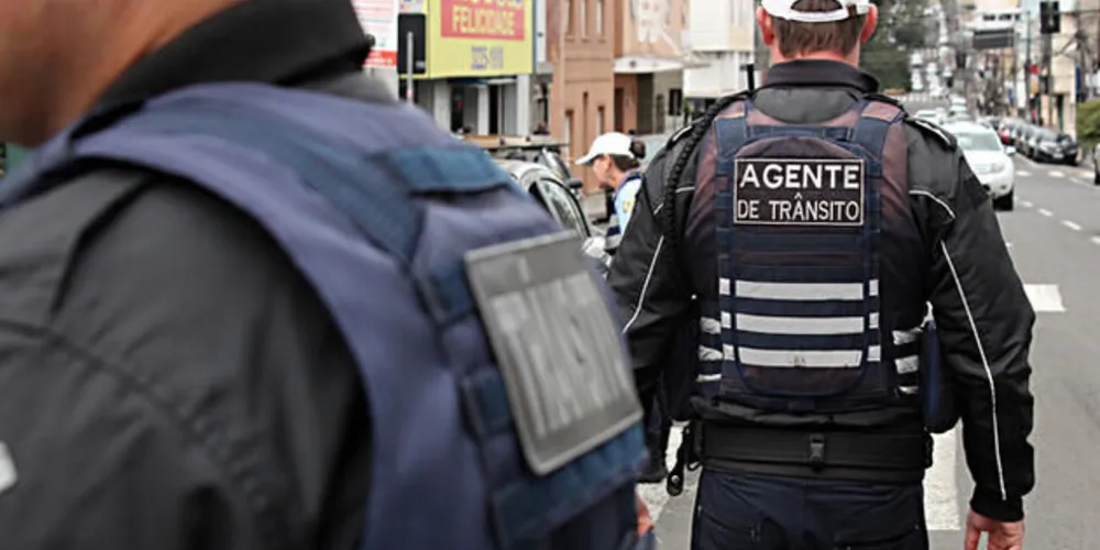 Agentes de Trânsito estão nas ruas orientando sobre as mudanças