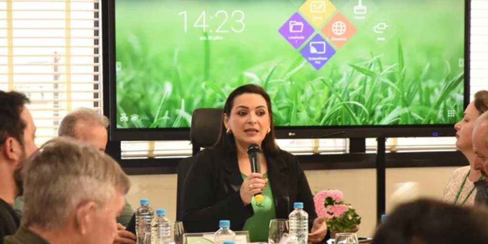 O documento assinado pela presidente da AMCG e prefeita de Carambeí, Elisangela Pedroso, destaca a relevância do tema