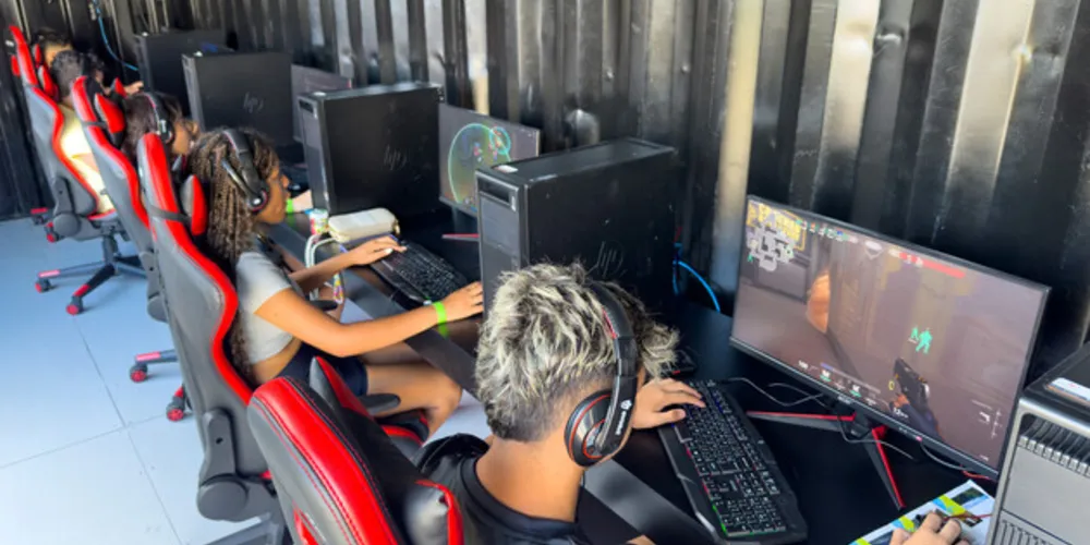Em ação inédita, Governo do Estado monta Arena Gamer aberta ao público no Litoral