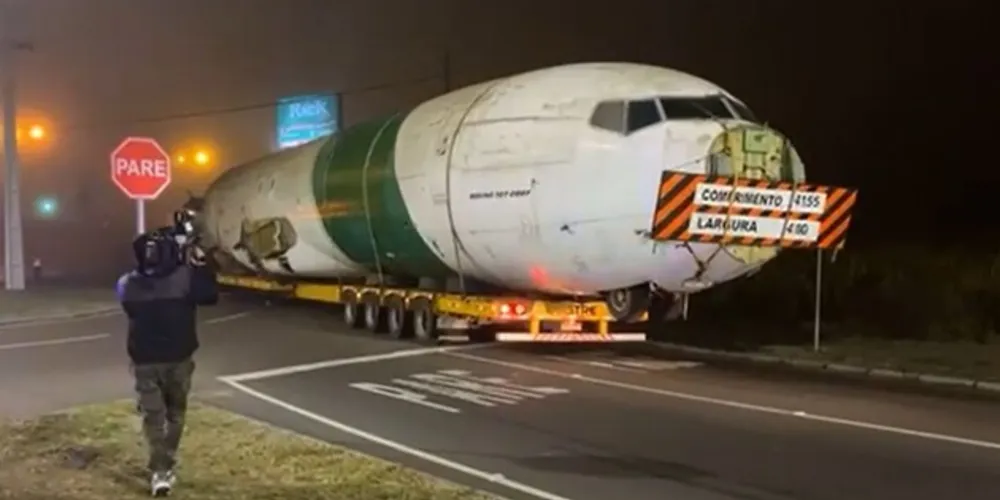 O transporte do Boeing mobilizou uma operação especial.