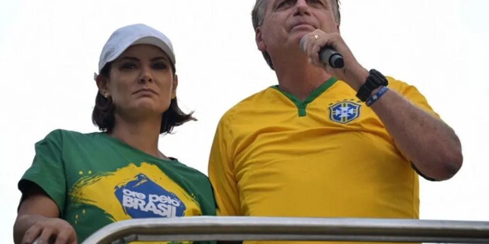 Bolsonaro é investigado pela Polícia Federal (PF) e pelo STF sobre o ataque de 8 de janeiro de 2023 à sede dos Três Poderes em Brasília