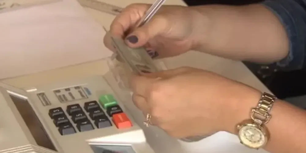 Mesários voluntários têm benefícios se forem convocados pela Justiça Eleitoral