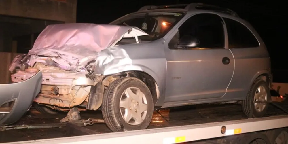 Acidente aconteceu na noite desta terça-feira (30)