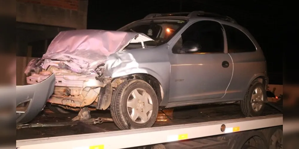 Acidente aconteceu na noite desta terça-feira (30)