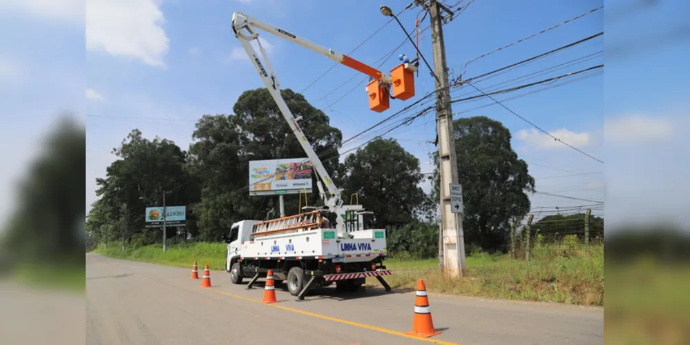 Após temporais, mais de mil técnicos da Copel atendem 38 mil consumidores sem energia