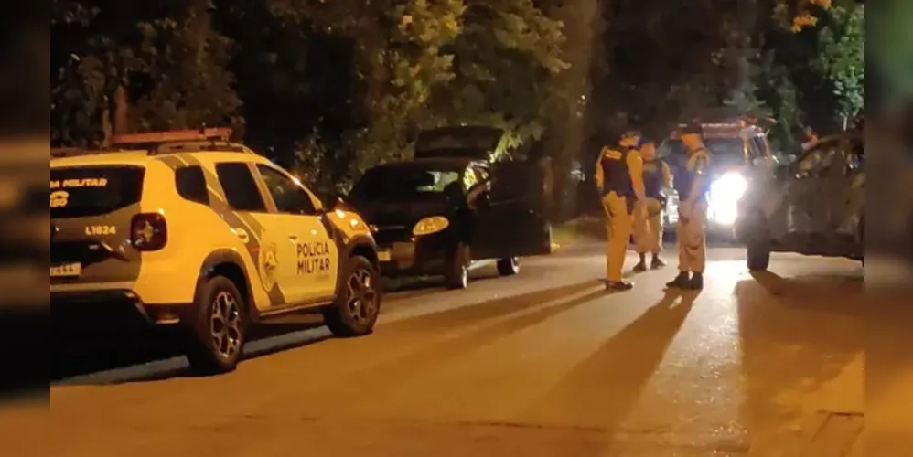 O carro foi abordado pela equipe policial