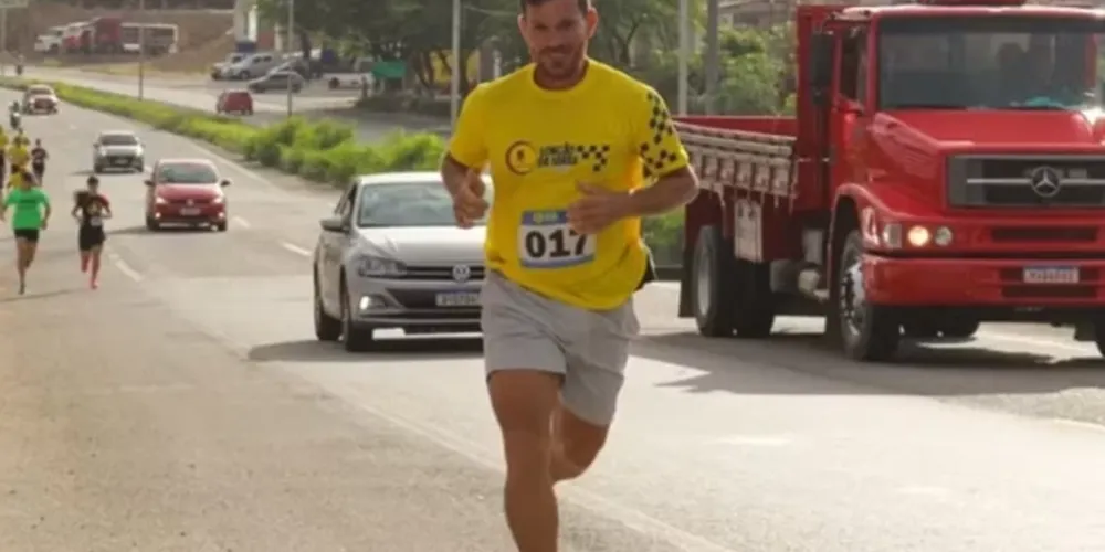 O circuito que o atleta percorria no momento em que passou mal era de 14 quilômetros.